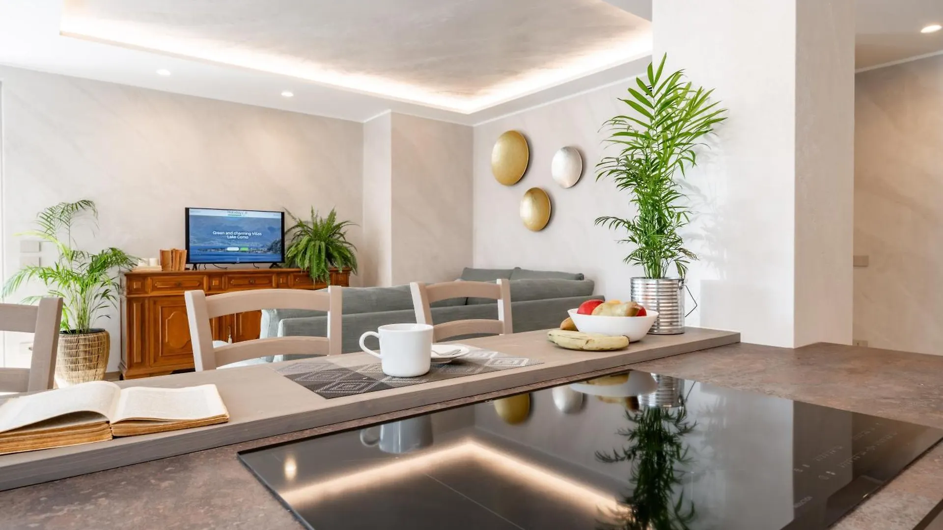 Villa Sunshine - Luxury Property, With Pool & Large Private Garden, Few Steps From The Beach, Ideal For Families, Large Groups And People With Mobility Issuess Dervio Italien